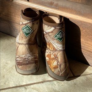 Brand new baby Muck boots